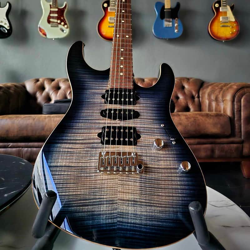 Suhr Modern Plus Faded Trans Whale Blue Burst