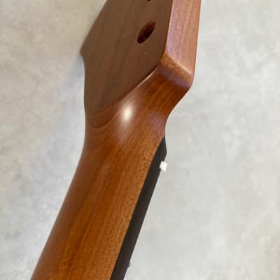 Roasted Maple / Rosewood Stratocaster neck - Nitro Satin - SS Frets - Bone nut image 12