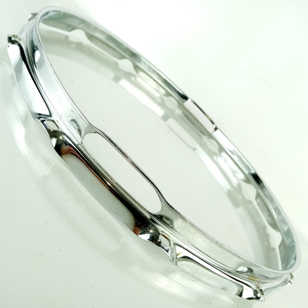 Ludwig 14"80s 12Lug 2.3mm Resonant Marching Snare Drum Rim/Hoop Triple Flange US — main photograph