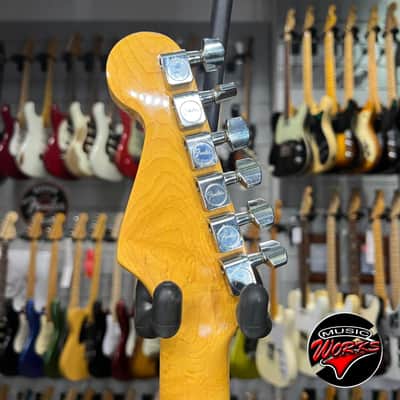 Fender 1982 Stratocaster The Strat Arctic White True Vintage image 6