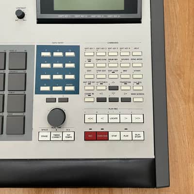 Akai MPC60 Integrated MIDI Sequencer and Drum Sampler 1988 - 1991 - Grey image 2