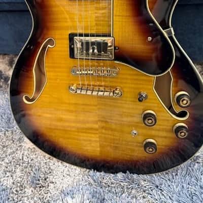 Ibanez ARTSTAR AS153 2013 - Yellow Sunburst image 1