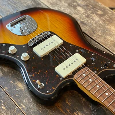 Fender Japan Jazzmaster 1966 Reissue MIJ JD-Serial 2016 Three Tone Sunburst image 5