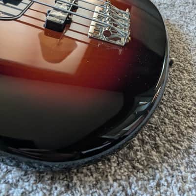Squier Classic Vibe Jaguar Bass 2020 - Present - 3-Color Sunburst image 3