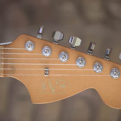 EVH Striped Series ’78 Eruption - White with Black Stripes Relic image 2