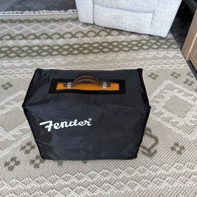 Fender Blues Junior Lacquered Tweed 15-Watt 1x12" Guitar Combo 2016 - Present - Lacquered Tweed image 4
