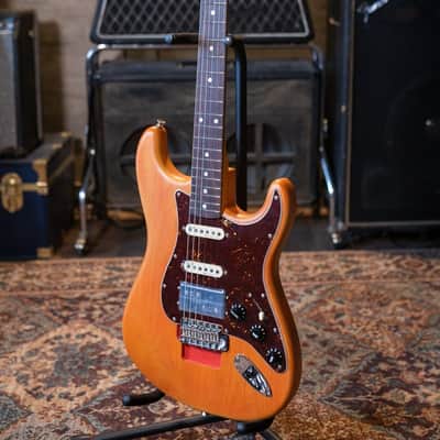 Fender Michael Landau Coma Stratocaster - Coma Red with Vintage-Style Navy Blue Hardshell Case - Demo image 13