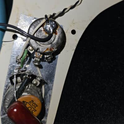 Fender Musicmaster Bass Daphne Blue image 20