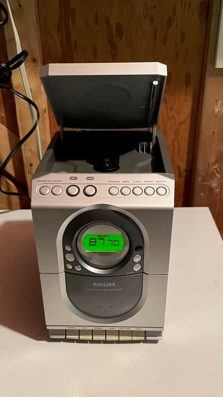 Philips Model MC 138/37 AM/FM, CD, Cassette Player image 1