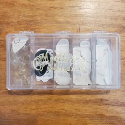 Open your own Case Candy Store with this lot of vintage picks! image 9