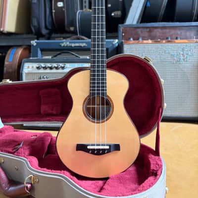 Hive Hornet Tenor Ukulele #13015 – Spruce / Mahogany – Gold Waverly Tuners – Ameritage Case image 2
