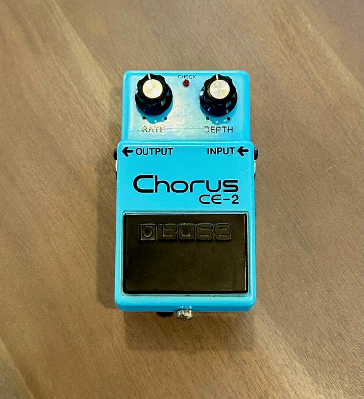 Boss CE-2