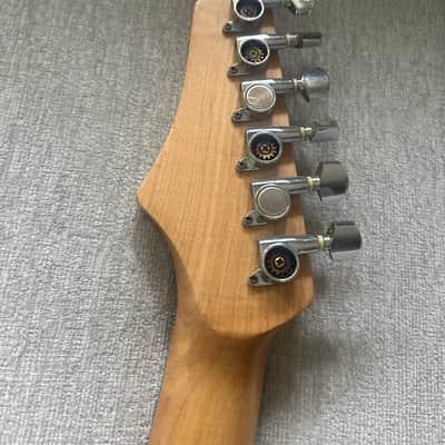 Vintage Johnson by AXL Strat-Style Electric Guitar – Seymour Duncan Pickups – Guyker Bridge – Transparent Blue image 10
