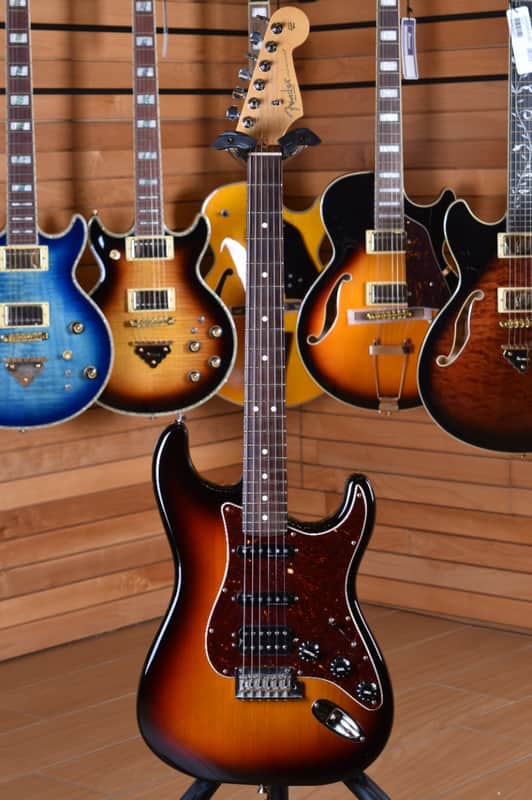 Fender Stratocaster American Professional II 3 Tone Sunburst - Upgrade: Meccaniche autobloccanti, Pickup Noiseless - image 1