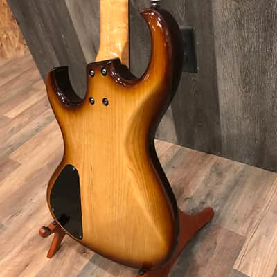 Rick Turner Renaissance Electroline 1 Fretless Bass 1996 Sunburst image 13