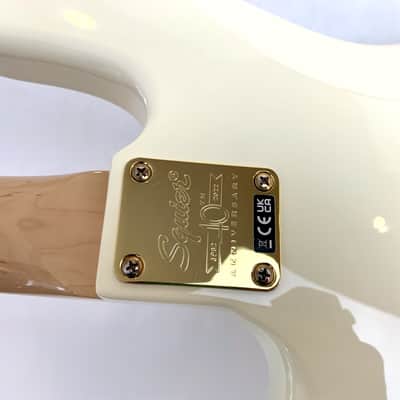 Squier Jazz Bass 40th Anniversary Gold Edition 2022 Olympic White image 15
