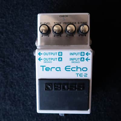 Boss TE-2 Tera Echo 2013 - Present - White image 1