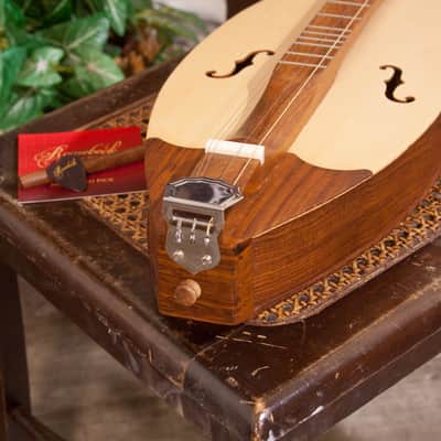 Roosebeck DMGS4 | Grace Mountain Spruce Soundboard Dulcimer with F-Holes, Vaulted Fretboard - 34". New with Full Warranty! image 15