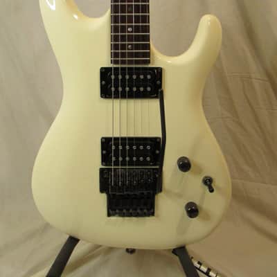 Ibanez JS1000-WH Joe Satriani Signature 2002 - White Signed W/ Ibanez Case Nice! image 2