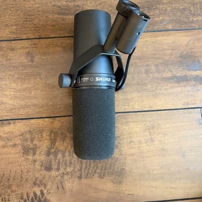 Shure SM7B Cardioid Dynamic Microphone SM 7B image 3