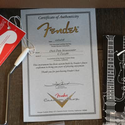 Minty! 2008 Fender Dick Dale Stratocaster Chartreuse Sparkle + COA OHSC image 11