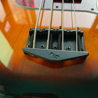 Zurlug Custom 4-String Bass – Ash Body – Flamed Maple Neck – Rosewood Fingerboard – Seymour Duncan Pickups – Hipshot Tuners – Handmade image 8