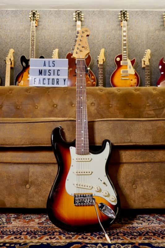 SX Guitars SST62 3/4/3TS ( Child Guitar/ Traveler) 3 Tone Sunburst image 1