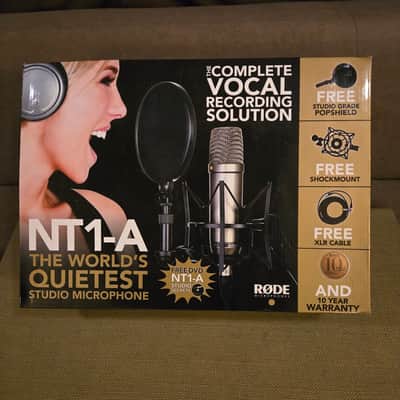 RODE NT1-A Large Diaphragm Cardioid Condenser Microphone & Accessories image 3