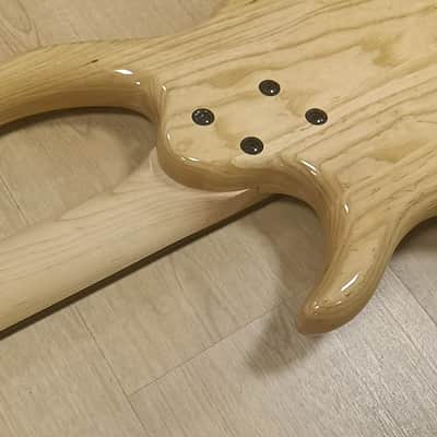 Marcus Miller M7 Swamp Ash-4 Fretless (2nd Gen) TBK image 7