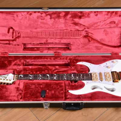 Ibanez PIA PIA3761SLW Steve Vai Signature Stallion White image 2