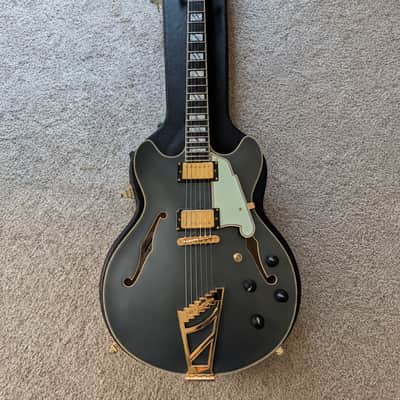 D'Angelico Deluxe DC LE 2020s - Matte Charcoal image 3