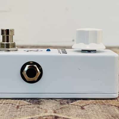 Keeley Katana Mini Clean Boost Pedal - White image 3
