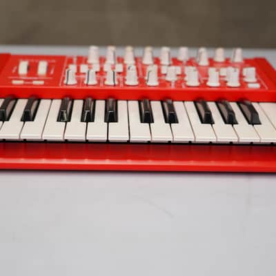 Arturia Minibrute RED Special Edition 25-Key Analog Synthesizer Keyboard #56859 image 8