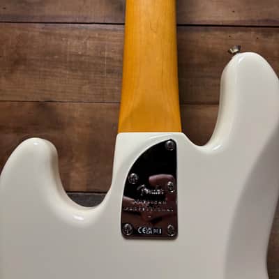 Fender American Pro II Jazz Bass V Olympic White w/case image 10