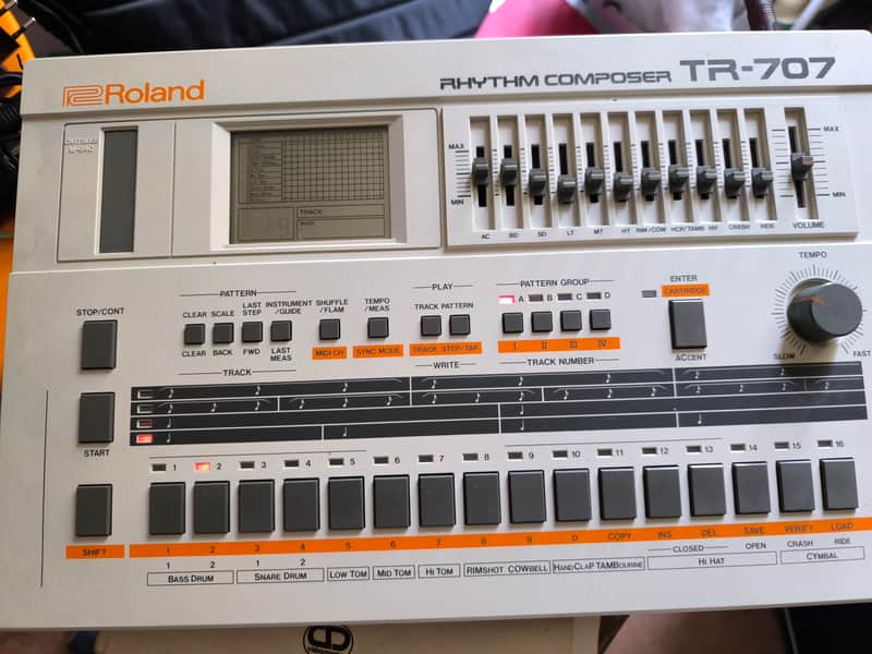Roland TR-707 Rhythm Composer