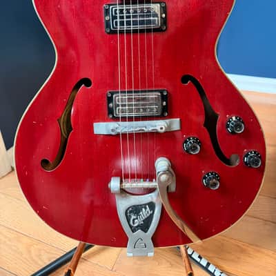 Guild Starfire III 1965 - Cherry image 11