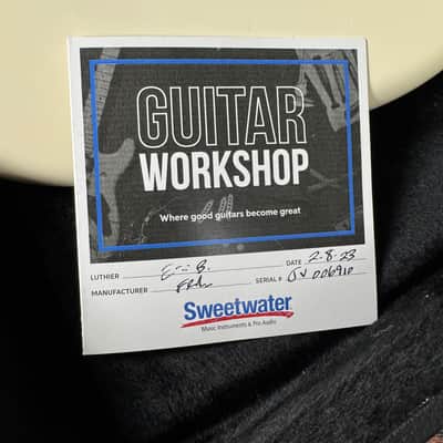 *Video* Fender JV Modified 60's Stratocaster Olympic Soft V Neck White Hard Case - 2022 image 16