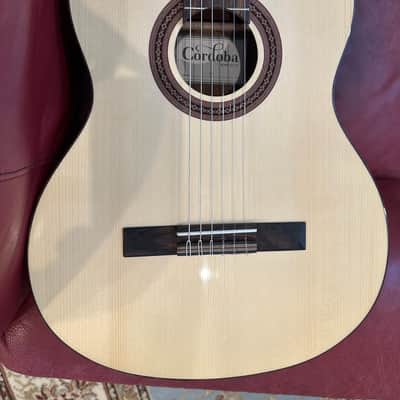 Cordoba C5 SP Engelmann Spruce / Mahogany Classical - Natural image 17