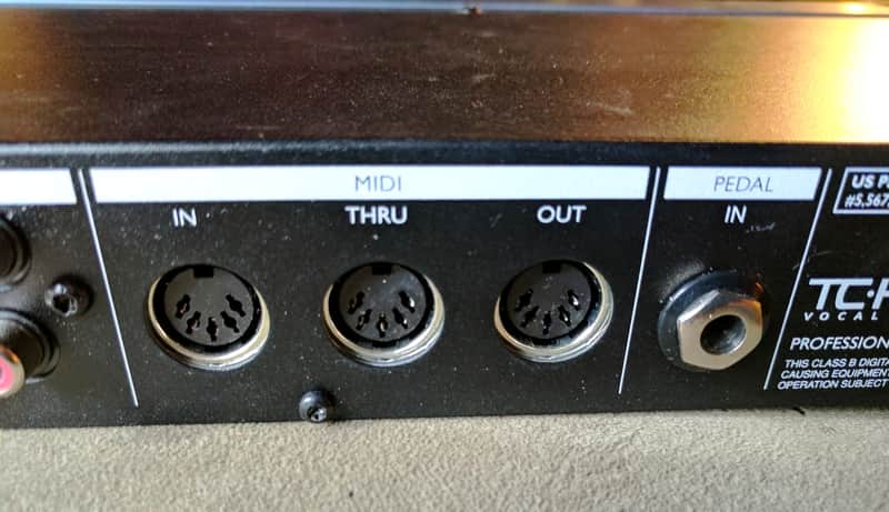 TC-Helicon Voiceworks Plus Vocal Processor, EFX Pitch Correction