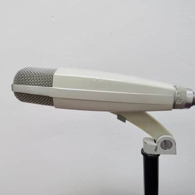 Sennheiser MD 421-N Cardioid Dynamic Microphone image 3