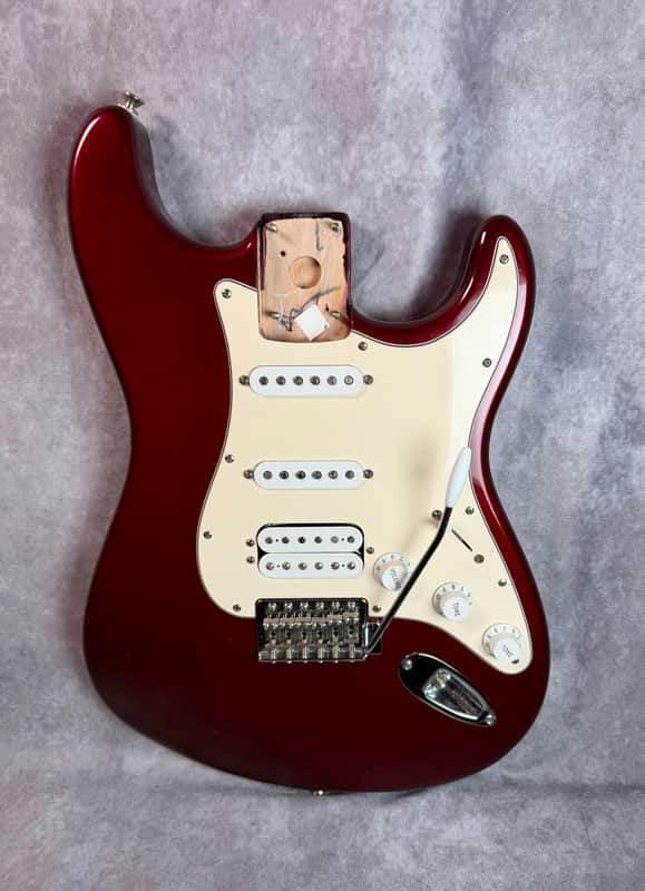 Fender Stratocaster Loaded Body HSS MiM