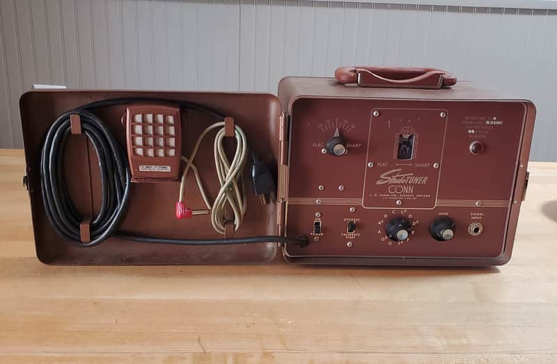 CONN  Strobe Tuner Model ST8 '60s - '70s - brown image 1