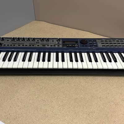 Roland JX-305 61-Key Groove Synthesizer 1998 -2002 - Blue