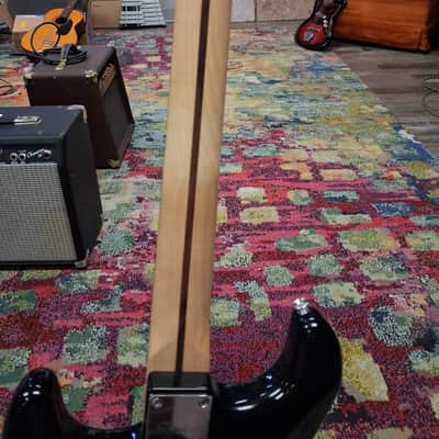 Squier Bullet Stratocaster HT with Laurel Fretboard 2018 - Present - Black image 7