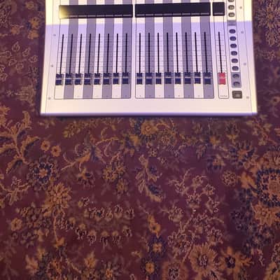Yamaha TF1 40 Input Digital Mixing Console 2015 - Present - Grey / Black