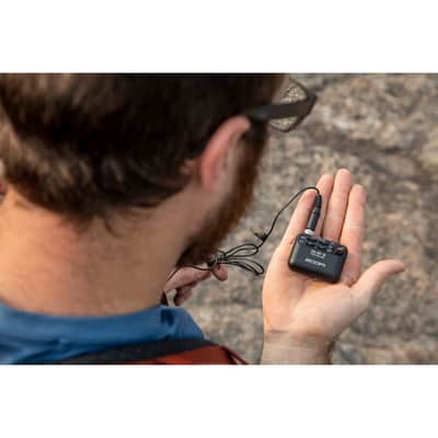 Zoom F2 Ultracompact Portable Field Recorder with Lavalier Microphone image 4