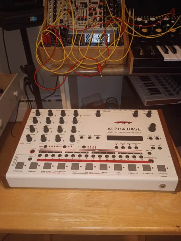 Jomox  Alpha Base Mk1 2021 - White image 1
