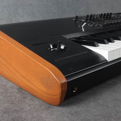 Korg Kronos 2 88 Key Workstation **COLLECTION ONLY** - 2nd Hand image 3