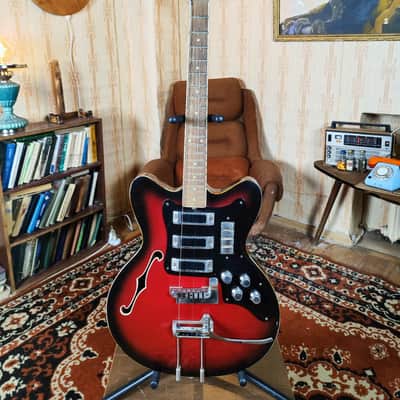 Jolana Spesial Tornado Vintage Electric Guitar Soviet USSR Tremolo bar 360 Strat Semi Hollow image 2