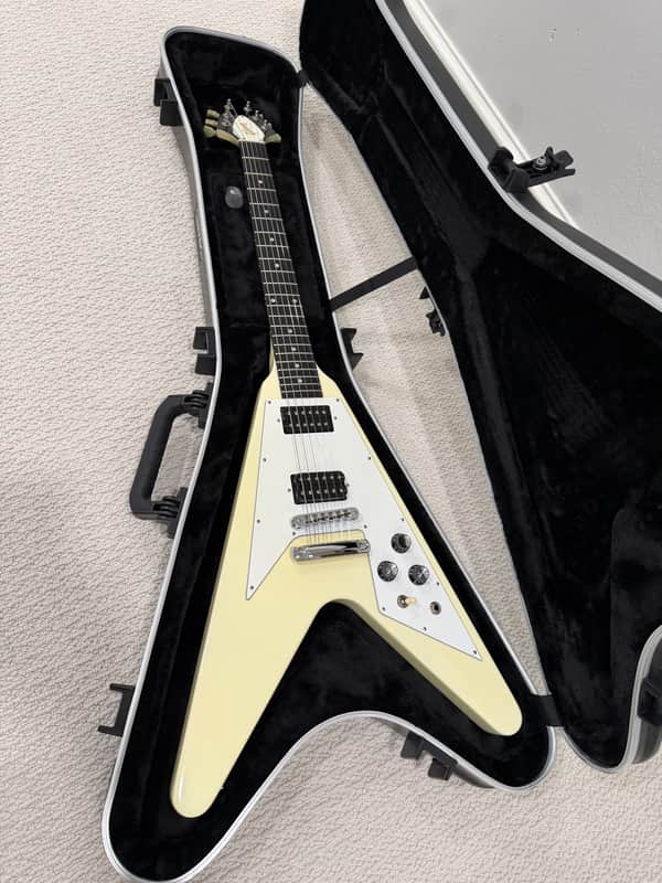 Gibson Flying V ‘67 Reissue 2006 - White